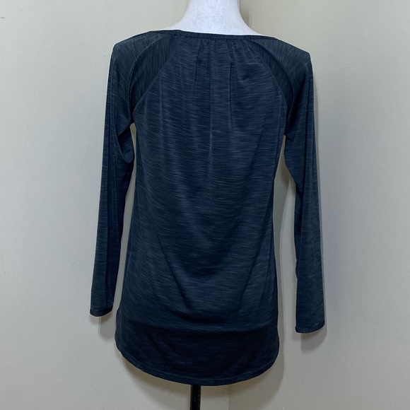 Betsey Johnson  performance spot gray top size Medium - Picture 3 of 7